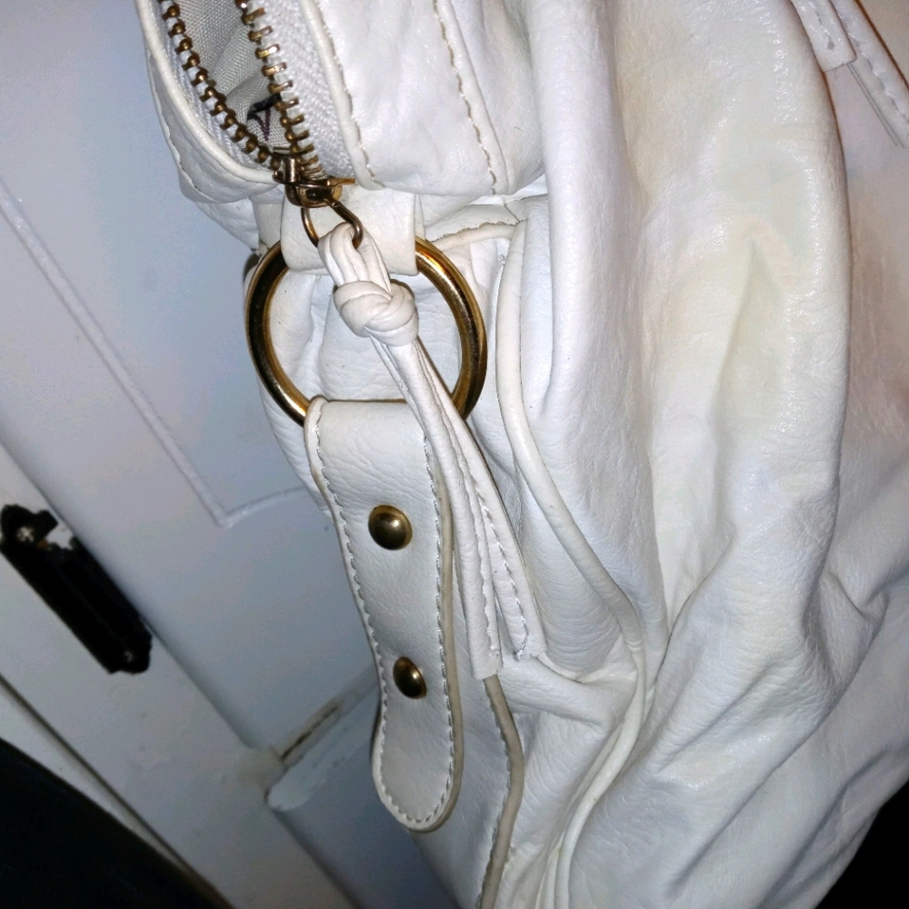 White hobo bag leather